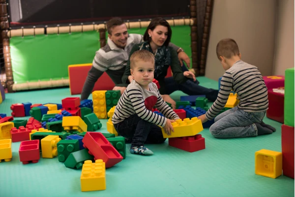 Explorando Novas Formas de Diversão para Autistas: Atividades Recreativas Desafiadoras